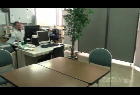 悲劇！借金をした母親が逃亡！？借金の肩代わりに性奴隷になってしまった娘