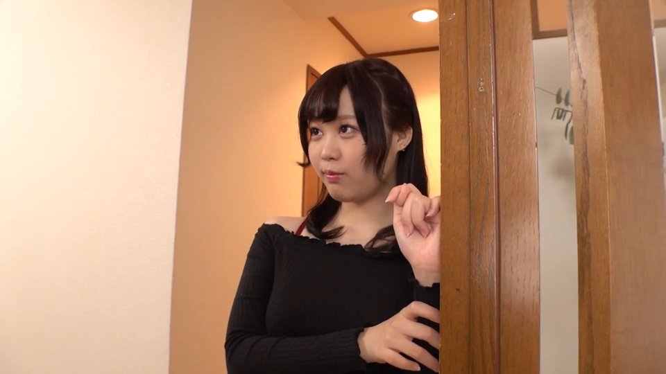 新人女優みりなの人生初ぶっかけ乱交