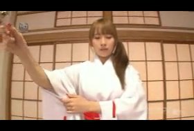 巨乳巫女 〜開運マンコにザーメン着床〜